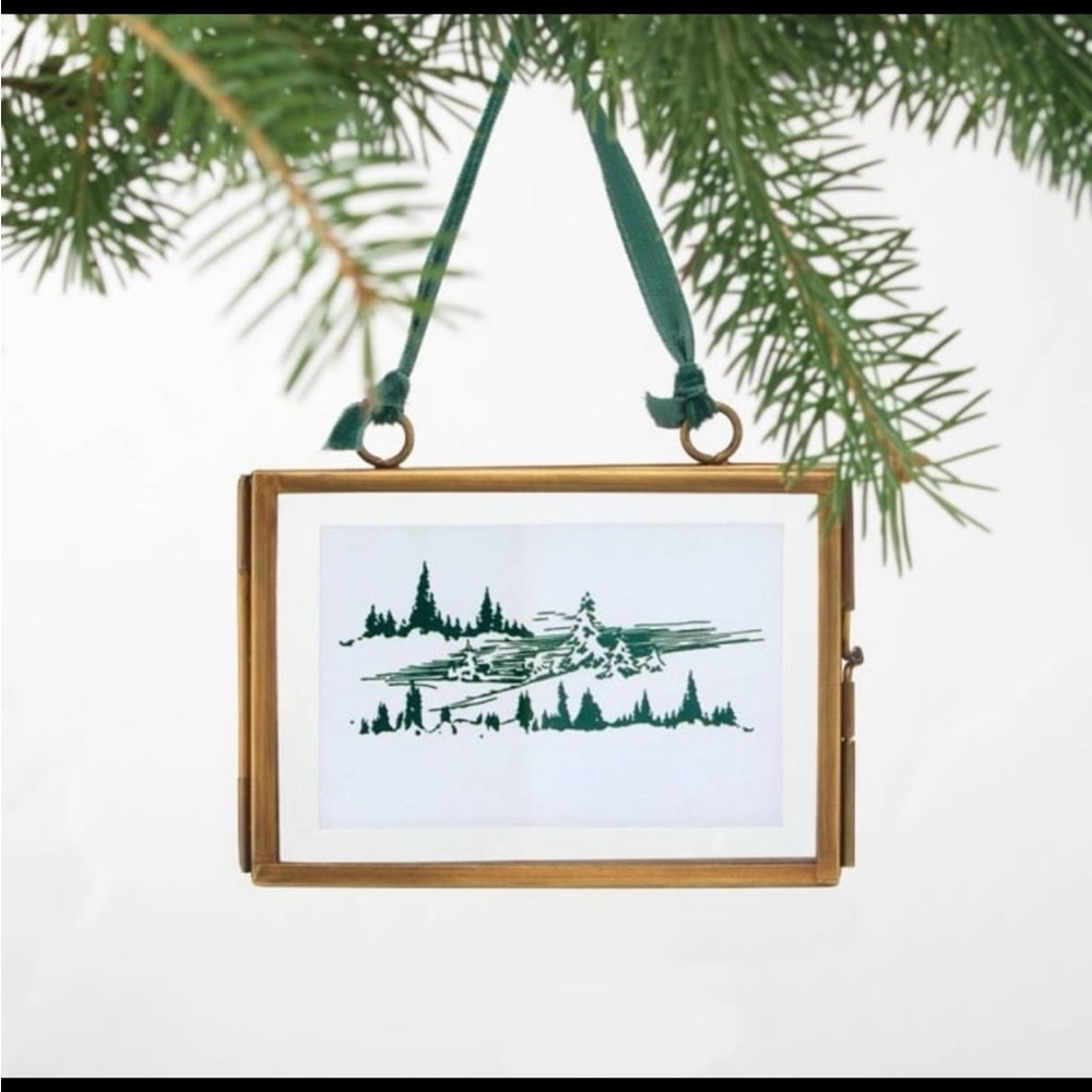 Brass and Glass Landscape Frame
Ornament - Hearth & Hand™ with Magnolia